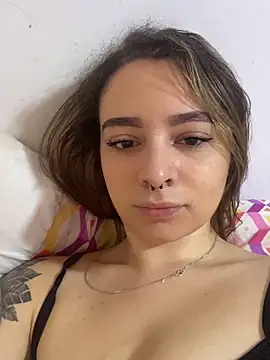 Snapshot of karla-thomsom10 chatting on 22, 12, 2025 karla-thomsom10 online show from 22, 12, 2025