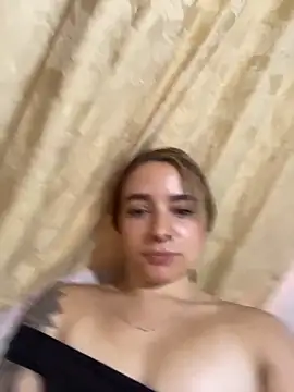 Snapshot of karla-thomsom10 chatting on 4, 3, 2026 karla-thomsom10 online show from 4, 3, 2026