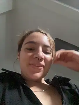 Snapshot of karla-thomsom10 chatting on 5, 3, 2026 karla-thomsom10 online show from 5, 3, 2026