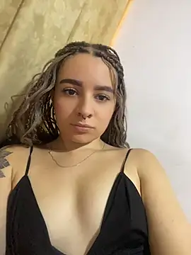 karla-thomsom10 online show from 21, 4, 2026