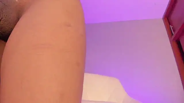 Lucy shen  online show from 25, 4, 2026