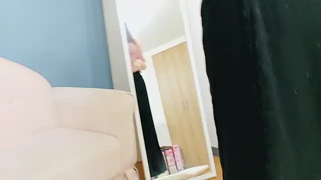 Snapshot of Reto-sama chatting on 17, 9, 2025 Reto-sama online show from 17, 9, 2025