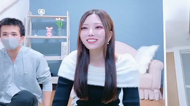 Snapshot of Reto-sama chatting on 11, 10, 2025 Reto-sama online show from 11, 10, 2025