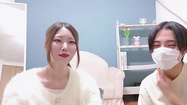 Snapshot of Reto-sama chatting on 18, 10, 2025 Reto-sama online show from 18, 10, 2025