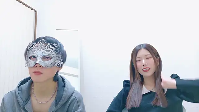 Snapshot of Reto-sama chatting on 28, 10, 2025 Reto-sama online show from 28, 10, 2025