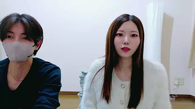 Snapshot of Reto-sama chatting on 31, 10, 2025 Reto-sama online show from 31, 10, 2025