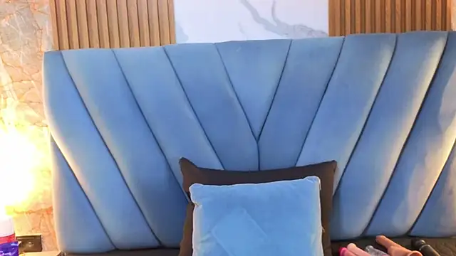 angel  red  online show from 22, 4, 2026