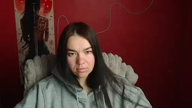 Lola Saymyname online show from 25, 4, 2026
