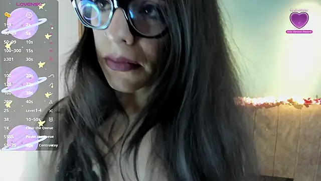 IsisNoir online show from 21, 4, 2026