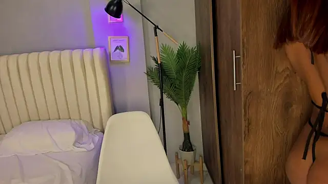 khate smith online show from 28, 4, 2026