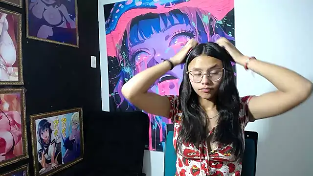 SofieLove 01 online show from 7, 11, 2025