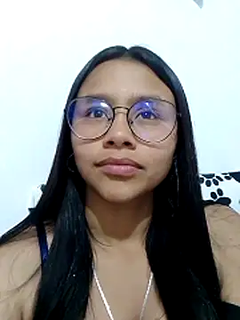 SofieLove 01 online show from 12, 4, 2026