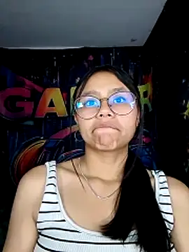 SofieLove 01 online show from 25, 4, 2026