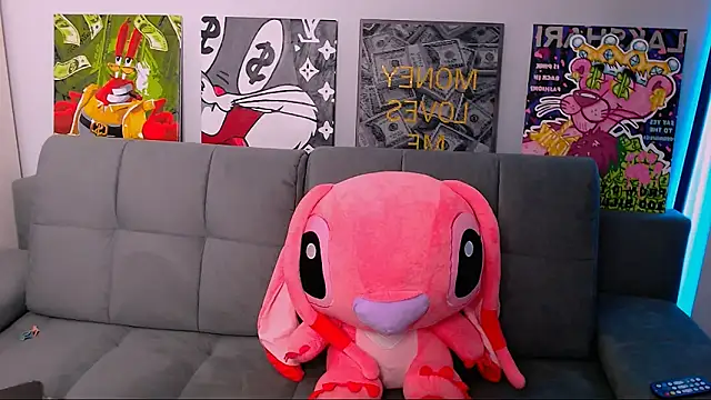 queenofthesense  online show from 8, 3, 2026