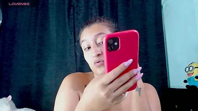 EVAH LEE  online show from 21, 3, 2026