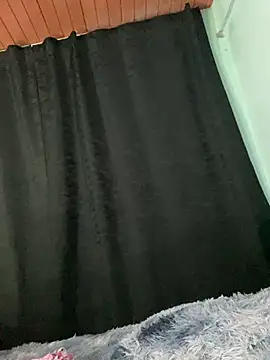 EVAH LEE  online show from 24, 4, 2026