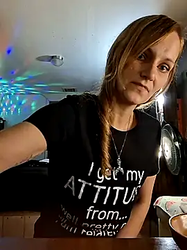PeachyAriel online show from 12, 5, 2026