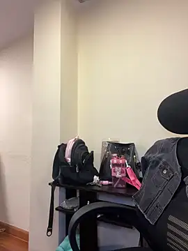 JuliethaDemon  online show from 9, 4, 2026