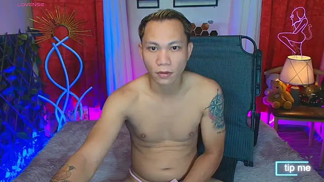 Snapshot of princenavheen chatting on 2, 7, 2026 princenavheen online show from 2, 7, 2026