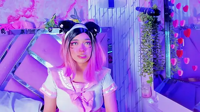 Akane Hikari  online show from 18, 4, 2026