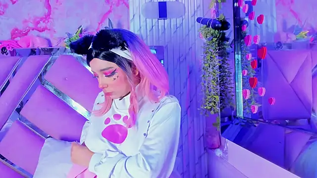 Akane Hikari  online show from 20, 4, 2026