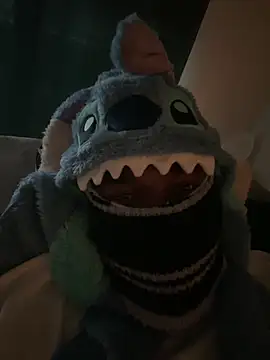 smayle223 online show from 15, 3, 2026