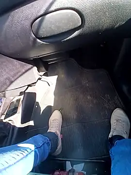 cicinha3657 online show from 27, 4, 2026