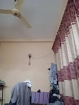 femboyslqueen online show from 17, 2, 2026