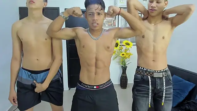 Bisexlifehot   online show from 25, 3, 2026