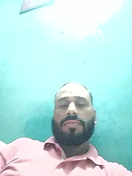 Snapshot of amitkumarkangra chatting on 12, 9, 2025 amitkumarkangra online show from 12, 9, 2025