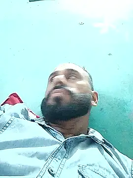 Snapshot of amitkumarkangra chatting on 19, 10, 2025 amitkumarkangra online show from 19, 10, 2025