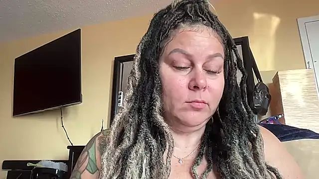 Snapshot of number1slut chatting on 13, 5, 2026 number1slut online show from 13, 5, 2026