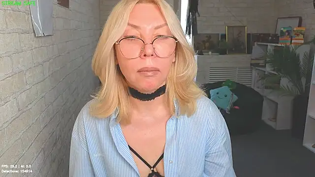 Wendy Waves online show from 9, 7, 2026