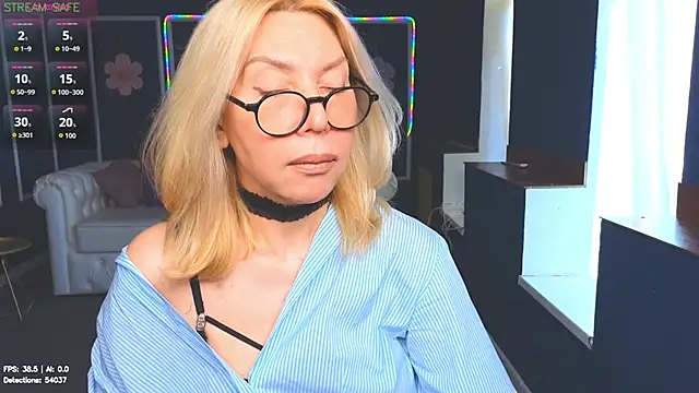 Wendy Waves online show from 21, 7, 2026