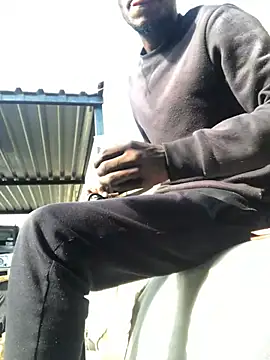 cuminsidebby online show from 14, 4, 2026