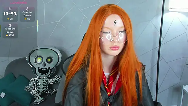 Anna Patterson online show from 28, 10, 2025