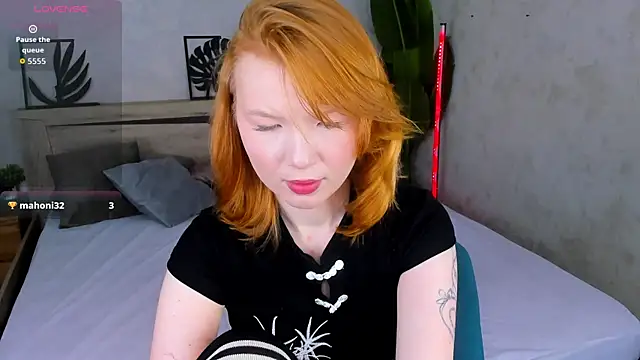 Snapshot of Anna_Patterson chatting on 4, 5, 2026 Anna Patterson online show from 4, 5, 2026