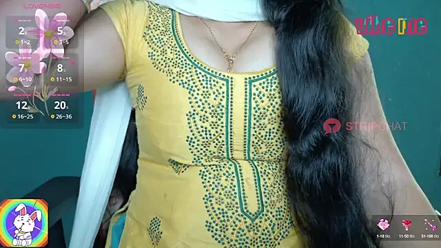 Snapshot of megHana_teLugGu chatting on 14, 10, 2025 megHana teLugGu online show from 14, 10, 2025