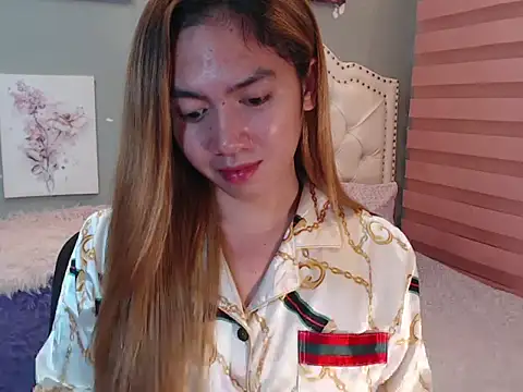urGoddessChloexxx online show from 8, 4, 2026