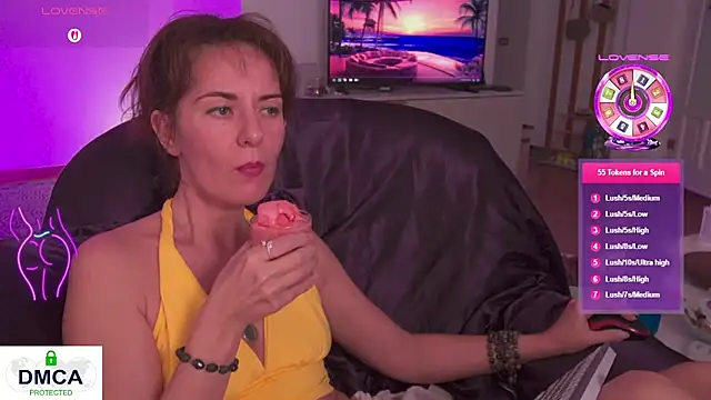 Snapshot of Witch_in_Silk chatting on 23, 9, 2025 Witch in Silk online show from 23, 9, 2025