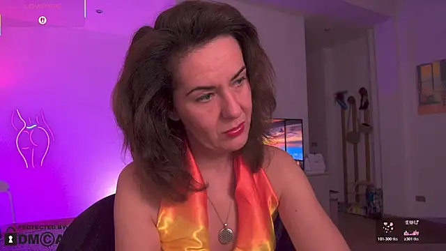 Snapshot of Witch_in_Silk chatting on 9, 11, 2025 Witch in Silk online show from 9, 11, 2025