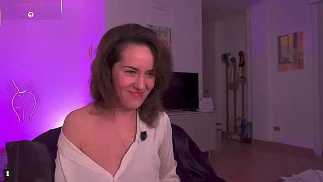 Snapshot of Witch_in_Silk chatting on 12, 11, 2025 Witch in Silk online show from 12, 11, 2025