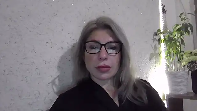 fox red lady7 online show from 5, 12, 2025