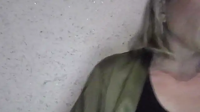 fox red lady7 online show from 18, 4, 2026