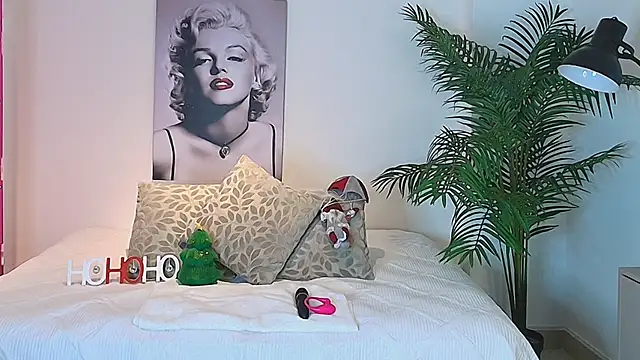 LUNAA    online show from 29, 11, 2025