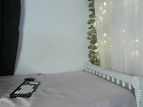 lishainparis18 online show from 27, 9, 2025