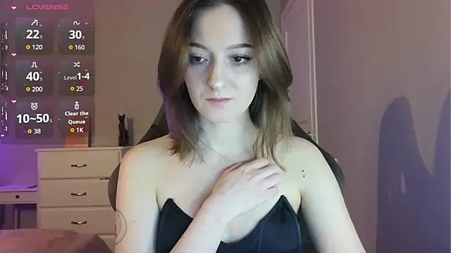 white liillyy online show from 21, 4, 2026