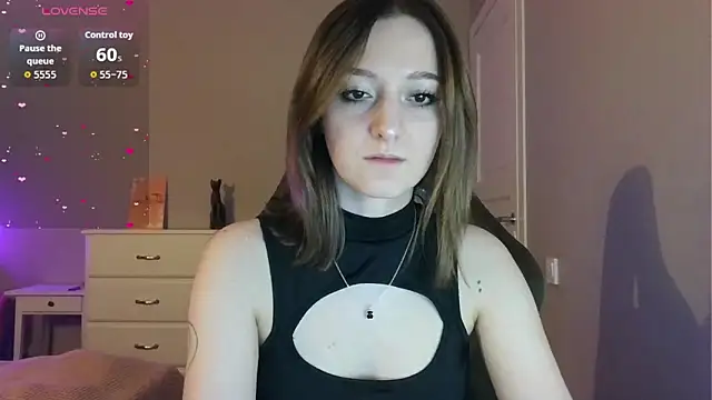 white liillyy online show from 24, 4, 2026