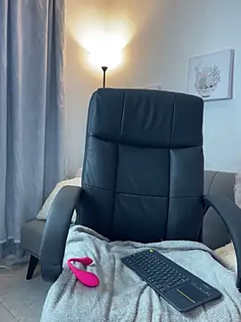 Mia HarperX  online show from 15, 10, 2025