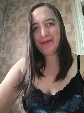 Snapshot of EvelinCutex chatting on 4, 12, 2025 EvelinCutex online show from 4, 12, 2025